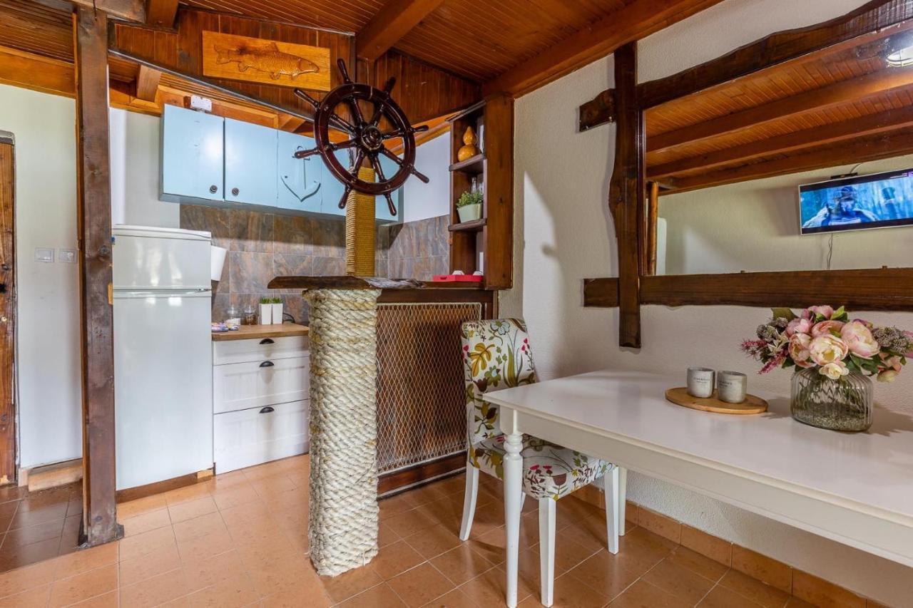 Lake House Buric Vranjina Экстерьер фото